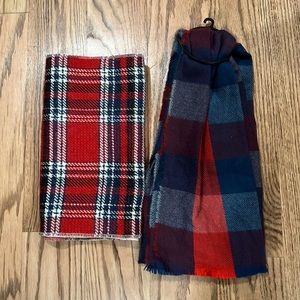 Bundle of 2 scarves